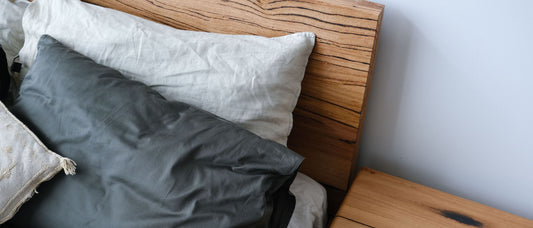 Solid timber bed frames: what makes the difference