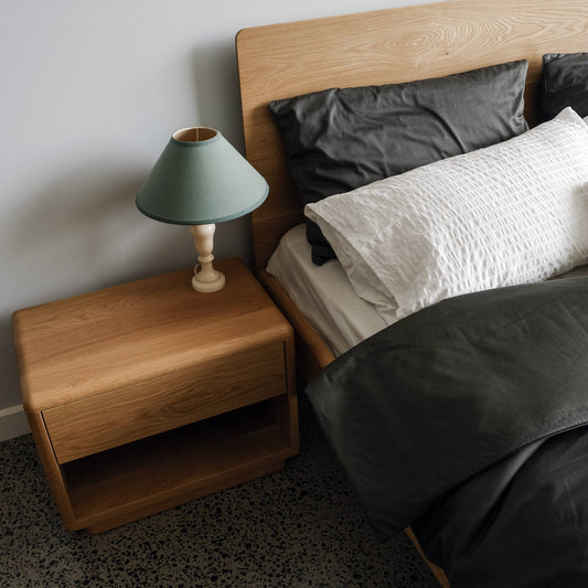 Plymouth Panel Timber Bed in American Oak